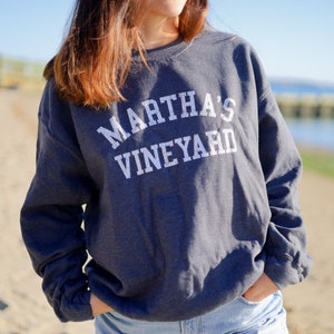 Vineyard crew brand sweatshirt discount