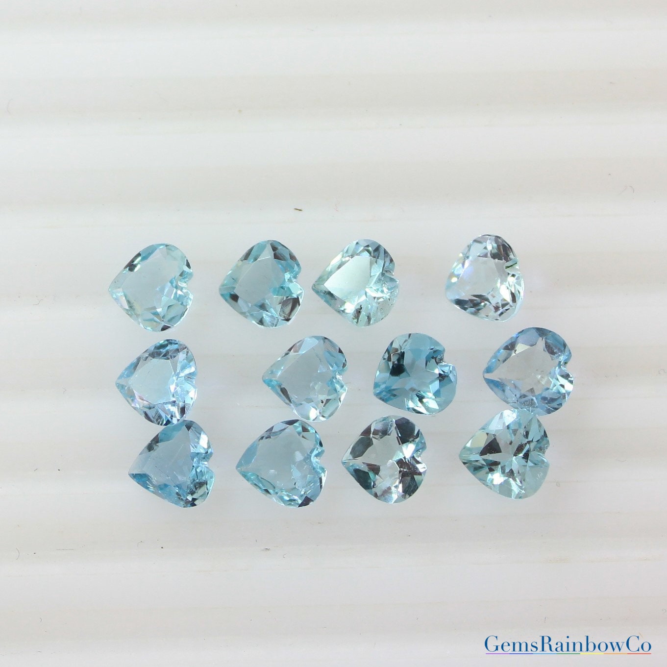 天然ディープブルー アクアマリン 6mm および 7mm アクアマリン ハート