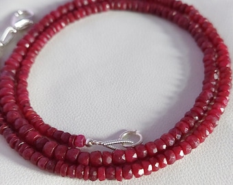 Natuurlijke robijnrode kralenketting, rondle facetkralen, geschenkketting, ketting voor dagelijks gebruik, 925 sterlingzilveren sieraden, geboortesteenketting