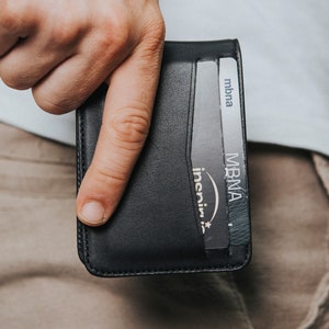 Slim Men's Leather Wallet | Engraved  Slim Wallet |  Custom Wallet | Men's Wallet | Wallet for Husband | Gift for Boyfriend | Father's Day