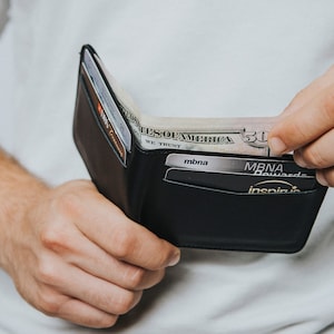 Personalized Slim Men's Leather Wallet For Christmas | Engraved  Slim Men's Leather Wallet | Men's Slim Wallet | Slim Wallet