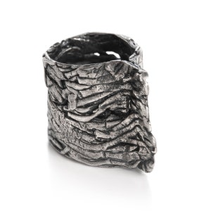 Anello mignolo in argento sterling ossidato: fascia spessa e testurizzata