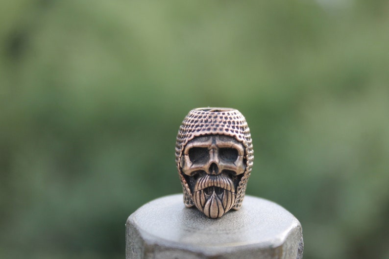 Paracord bead Knight/'s Skull EDC bead in bronze keychain bead