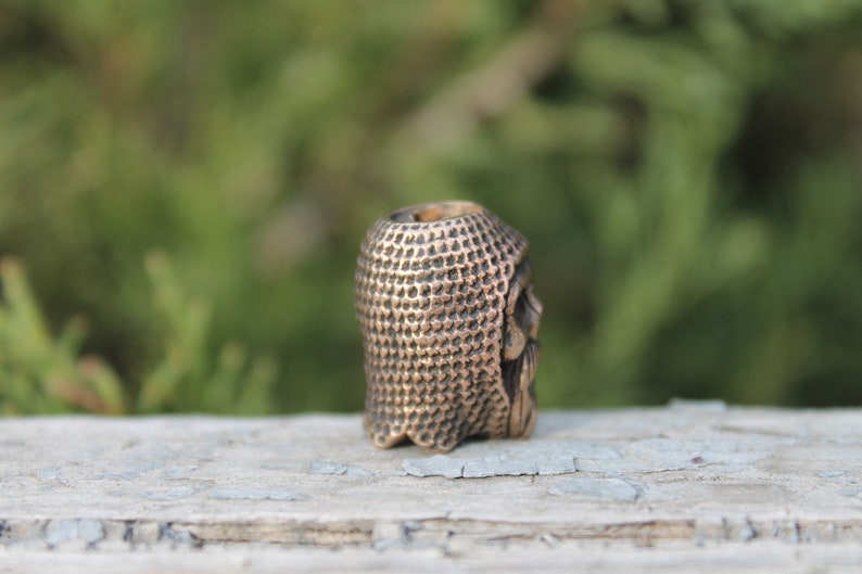 Paracord bead Knight/'s Skull EDC bead in bronze keychain bead