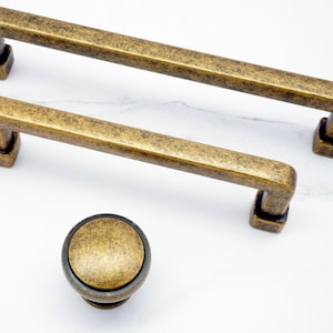 Vintage Bronze Cabinet Pull: Retro Circle Knob or Industrial Bar Handle