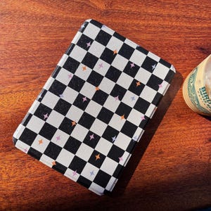 Retro Checkered Kindle & Kobo Case | Clear Back w/ Handstrap | 12th Gen, 11th Gen, Colorsoft Kindle Case | E-reader Case | 7&quot;, 6.8&quot;, 6&quot;