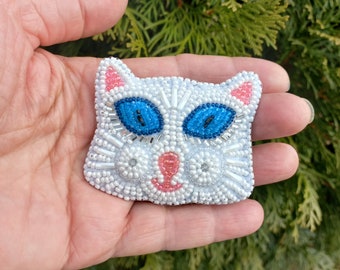 White Kitten Brooch, Cat Owner Pin, Cat Jewelry, Blue Eyes Kitty, Lapel Pin, Cat Lover Gift, Kids Children Brooch