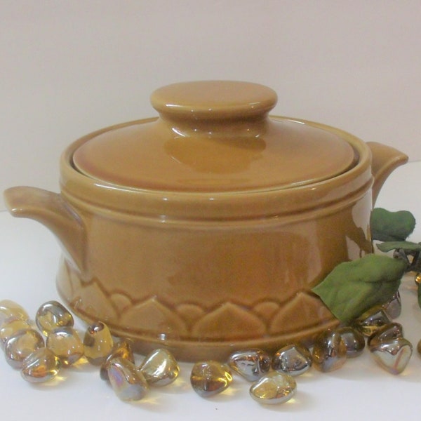 1960s Stoneware Pot, Mid-century Seville Stoneware Pot with Lid, Golden Seville Stoneware Pot with Lid, Vintage Ovenware, (See Description)