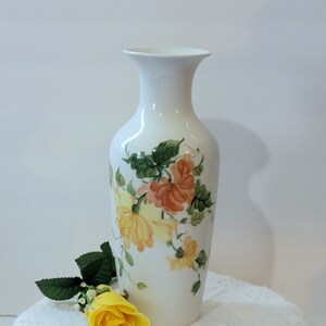 1970s Kaiser Lauriane Vase, Kaiser West Germany Vase, Vintage Porcelain Vase, Floral Pattern Vase, Vintage Kaiser Vase, (See Description)