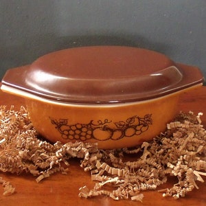 1970's Old Orchard Pyrex Casserole, Pyrex 043 With Lid, Fruit Design Pyrex Baking Dish, Vintage Pyrex Casserole (See Description)
