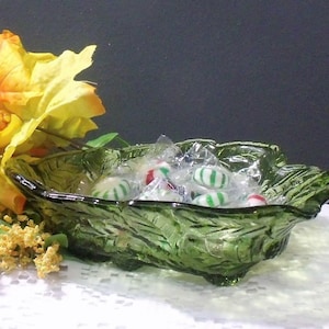 1960&#39;s Green Glass Bowl, Indiana Glass Loganberry Bowl, Vintage Berry Bowl, Indiana Glass 606, Green Three Sided Bowl, (See Description)