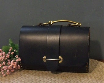 thom hird villager purses