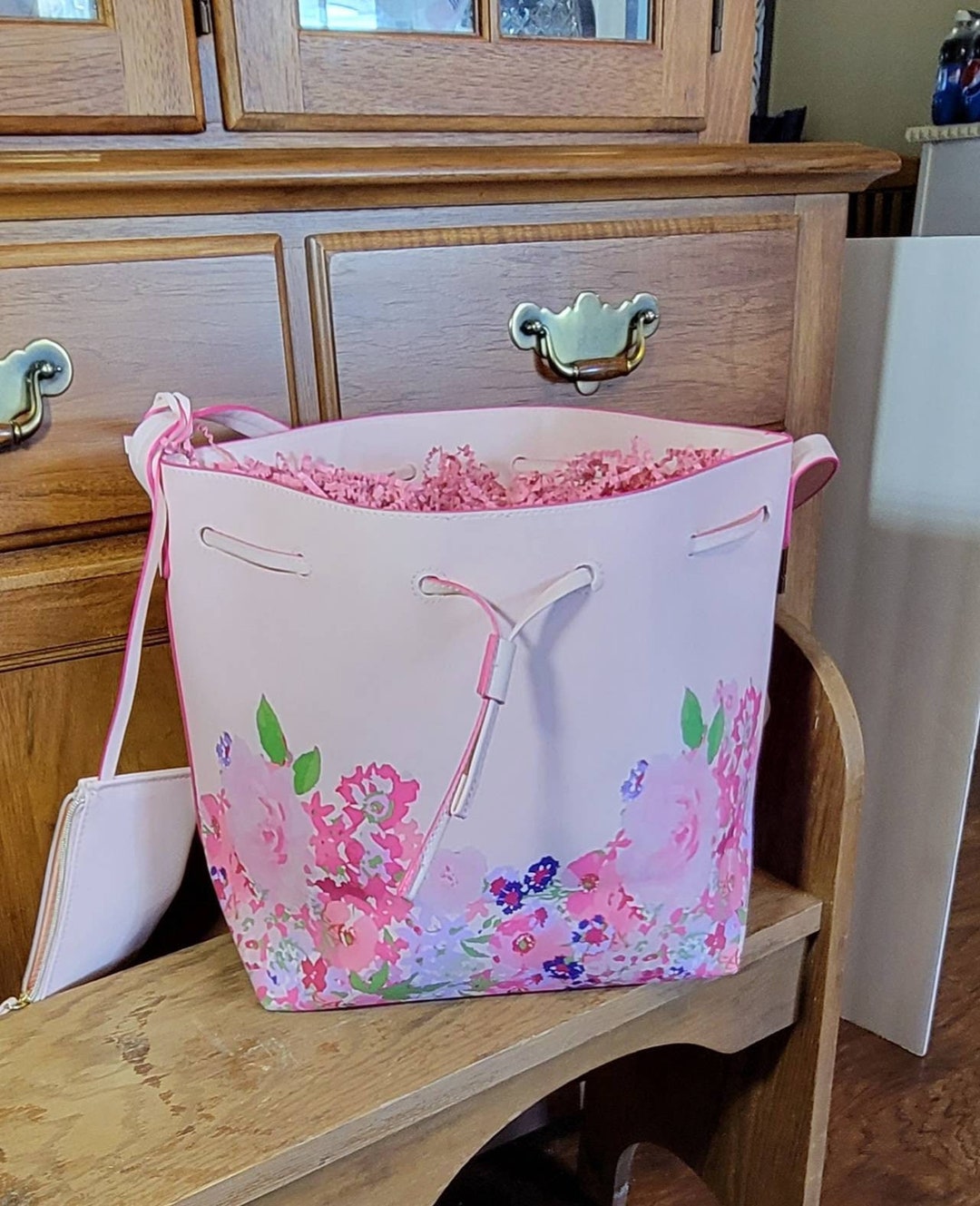 Estee lauder hot pink pouch sale