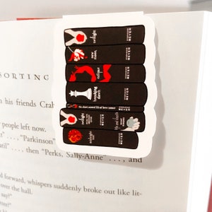 TwiSaga | Magnetic Bookmark