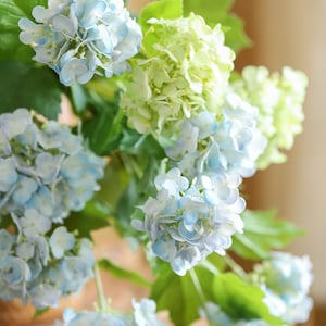 26,4 po. (longueur totale) 3 têtes d&#39;hortensia artificielles, fausse fleur, décoration d&#39;intérieur, fleur en 6 couleurs