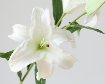 22.8“（overall Length）3 Heads Real Touch Lily  Artificial Faux Flower, Home Decor Flower in 2 Colors
