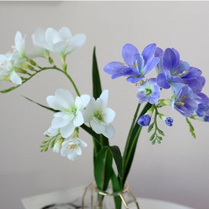 25.2"(Overall length)3D Printing Real Touch Freesia Artificial Faux Flower Home Decor Flower in 3 Colors For Bouquet , wedding