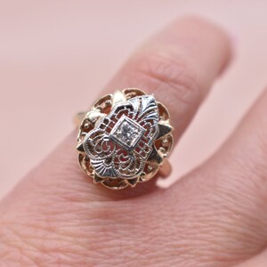 Vintage Art Deco 14K Yellow Gold & Platinum Filigree Diamond Shield Style Ring image 7