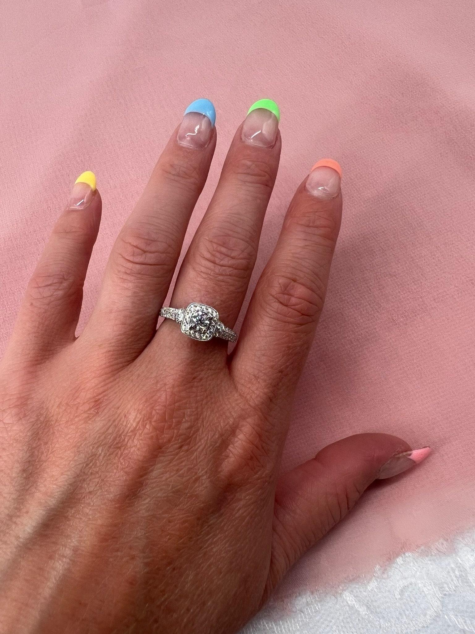 Vera wang store halo ring