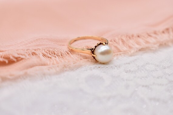 14K Yellow Gold Vintage Pearl Solitaire Ring - image 2
