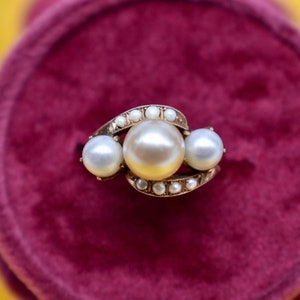 Victorian 10K Rose Gold Three Stone Tinted Gold Pearl and White Pearl Ring image 1