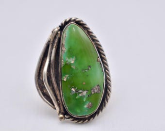 Vintage Large Beautiful Green Turquoise Navajo Sterling Silver Signed Artisan Ring
