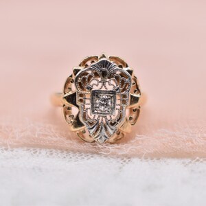 Vintage Art Deco 14K Yellow Gold & Platinum Filigree Diamond Shield Style Ring image 6