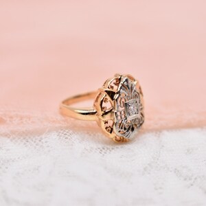 Vintage Art Deco 14K Yellow Gold & Platinum Filigree Diamond Shield Style Ring image 3