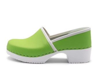 VERKA Clogs | Swedish Comfort Clogs for Women | Jobba | Women Low Heel Shoes | Leather | Professional clogs | Closed back | Queen Green