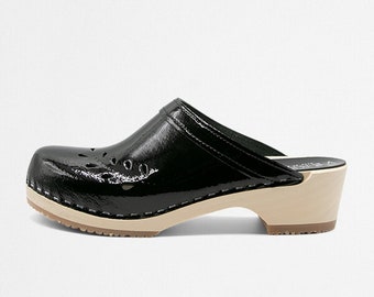 VERKA Clogs | Swedish Wooden Clogs for Women | Blomma | Women Low Heel Shoes | Leather Clogs | Midnight Black