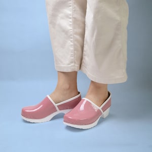 VERKA Clogs | Swedish Comfort Clogs for Women | Jobba | Women Low Heel Shoes | Leather Clogs | Professional clogs | Closed back | Blush