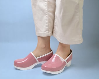 VERKA Clogs | Swedish Comfort Clogs for Women | Jobba | Women Low Heel Shoes | Leather Clogs | Professional clogs | Closed back | Blush