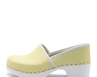 VERKA Clogs | Swedish Comfort Clogs for Women | Jobba | Women Low Heel Shoes | Leather | Professional clogs | Closed back | Mellow Yellow