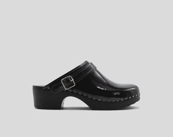 VERKA Flitig Leather Clogs | Swedish Comfort, Midnight Black