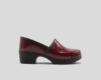 Verka Jobba Clogs | Swedish Leather Comfort Shoes | Cherry Low Heel