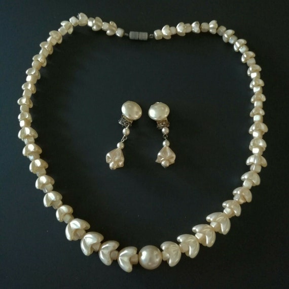 Louis ROUSSELET Vintage Adornment : NECKLACE and Earrings 