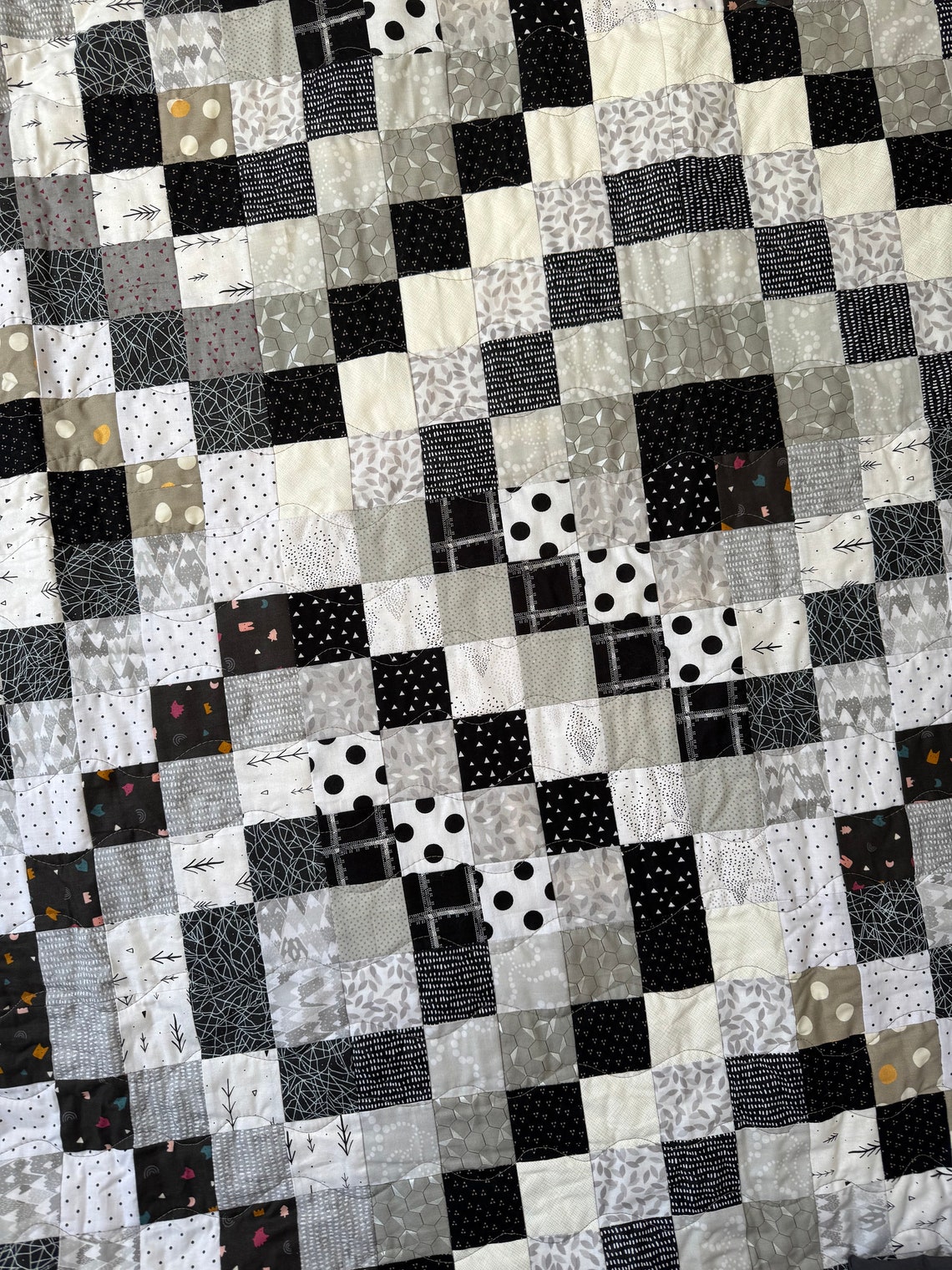 Black and White Scrappy Trip Around the World Large Throw Quilt - Etsy