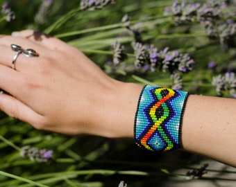 Handmade beaded bracelet in serpent snake rainbow design - seed bead miyuki jewellery bead loom