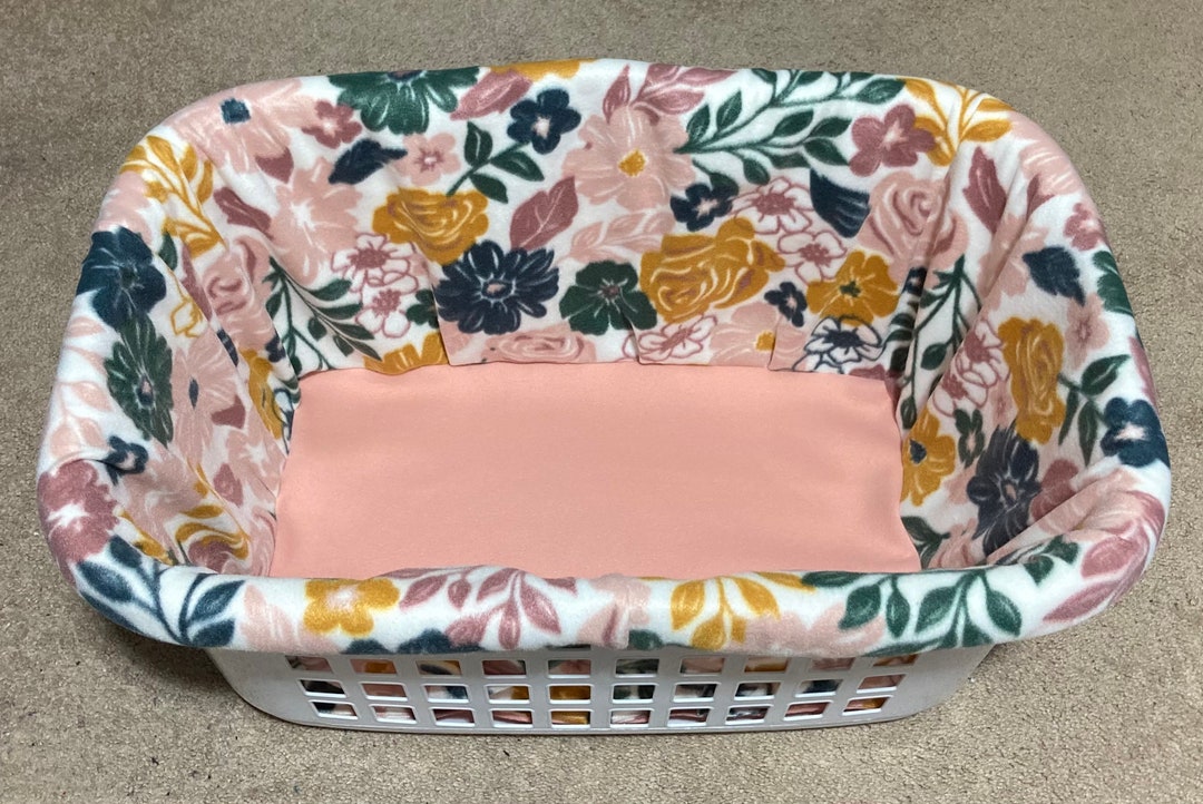 Whelping Laundry Basket Cover Liner for Litters Puppies Kittens Bright