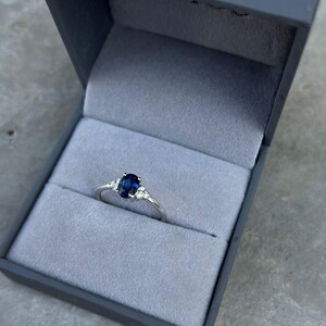 Vintage Sapphire Engagement Ring, Sapphire Solitaire Engagement Ring, 14K Gold Ring, Cluster Sapphire  Ring, Sapphire& Natural Diamonds Ring