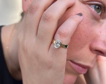 Solitaire Natural Oval Cut Diamond Engagement Ring Bezel Setting Solid Gold/Platinum