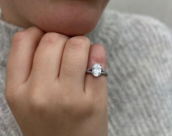 Split-Shank Diamond Engagement Ring Oval Cut Natural  14K/18K Gold /Platinum
