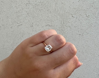 Cushion Cut Lab Diamond Solitaire Engagement Ring 14K/18K Solid Gold/Platinum