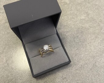 Split Shank Lab-grown Round Cut Diamond Engagement Ring 14K/18K Solid Gold/Platinum