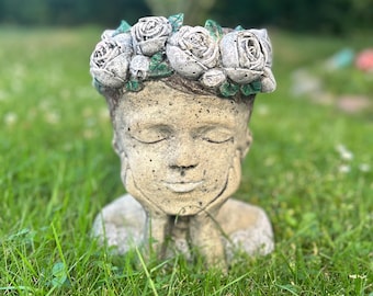 wunderschöner Pflanzkopf aus Beton - handbemalt für drinnen oder draußen