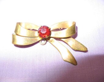 Vintage Watch Brooch Gold Tone Bow with Red Center Stone