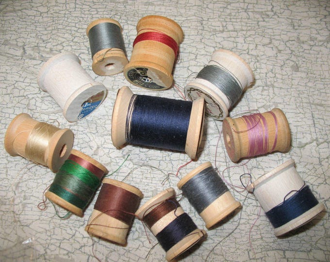 12 Vintage Wood Sewing Thread Spools With Thread Assorted Sizes Farm ...