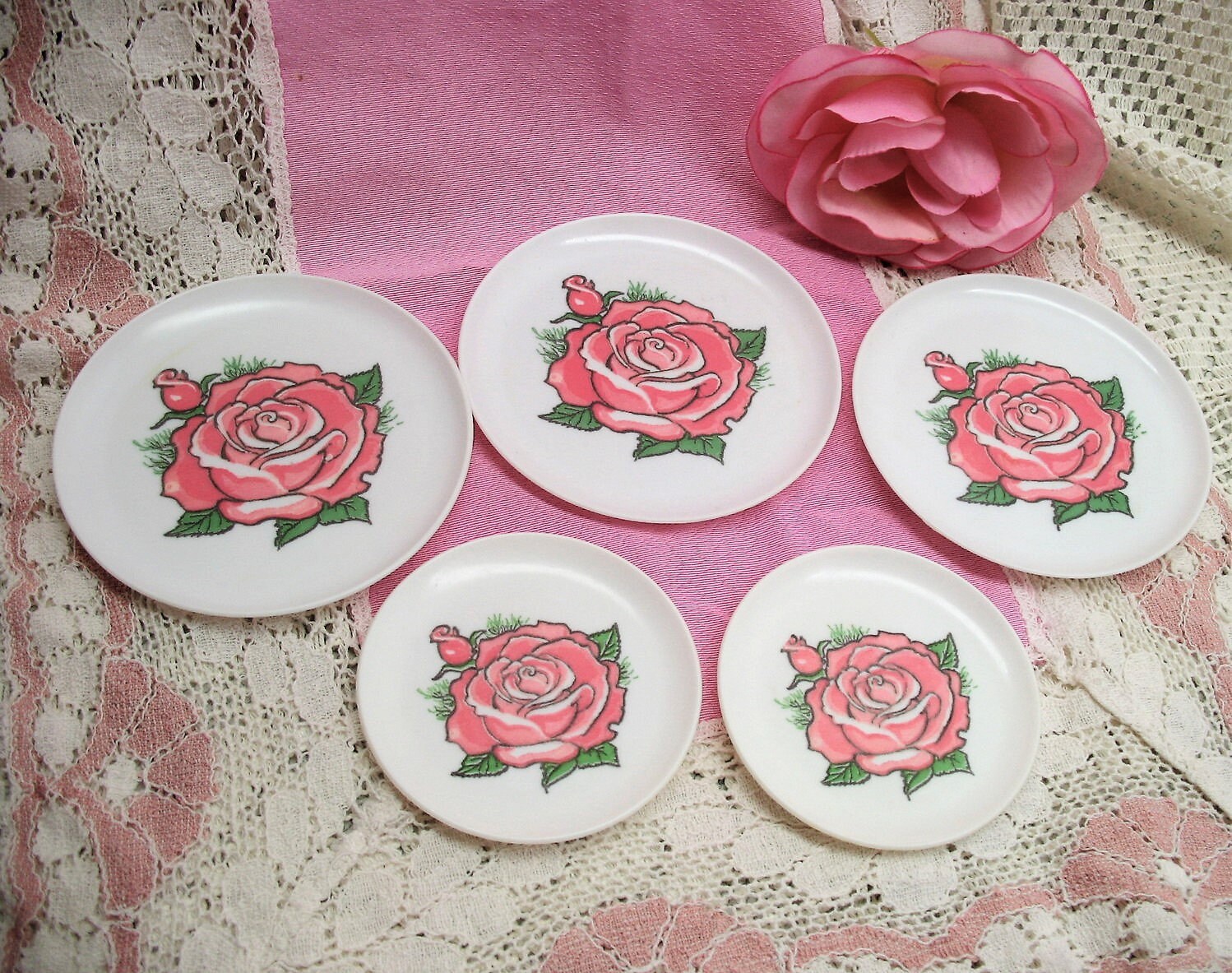 Darling Vintage Toy Dishes 5 Plastic Plates With Pink Roses | Etsy