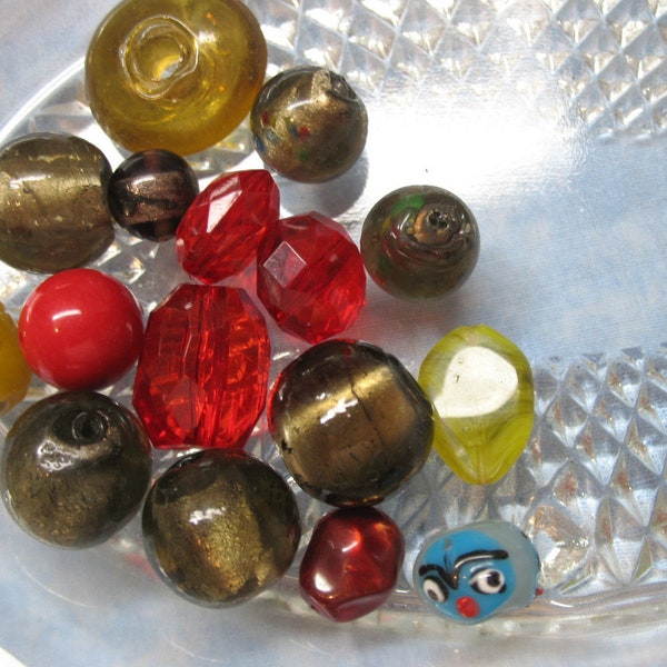 Vintage Supply 1980's Salvaged Beads Large Chunky Glass & Acrylic Mixed Sizes Shapes Upcycle Art Craft Jewelry