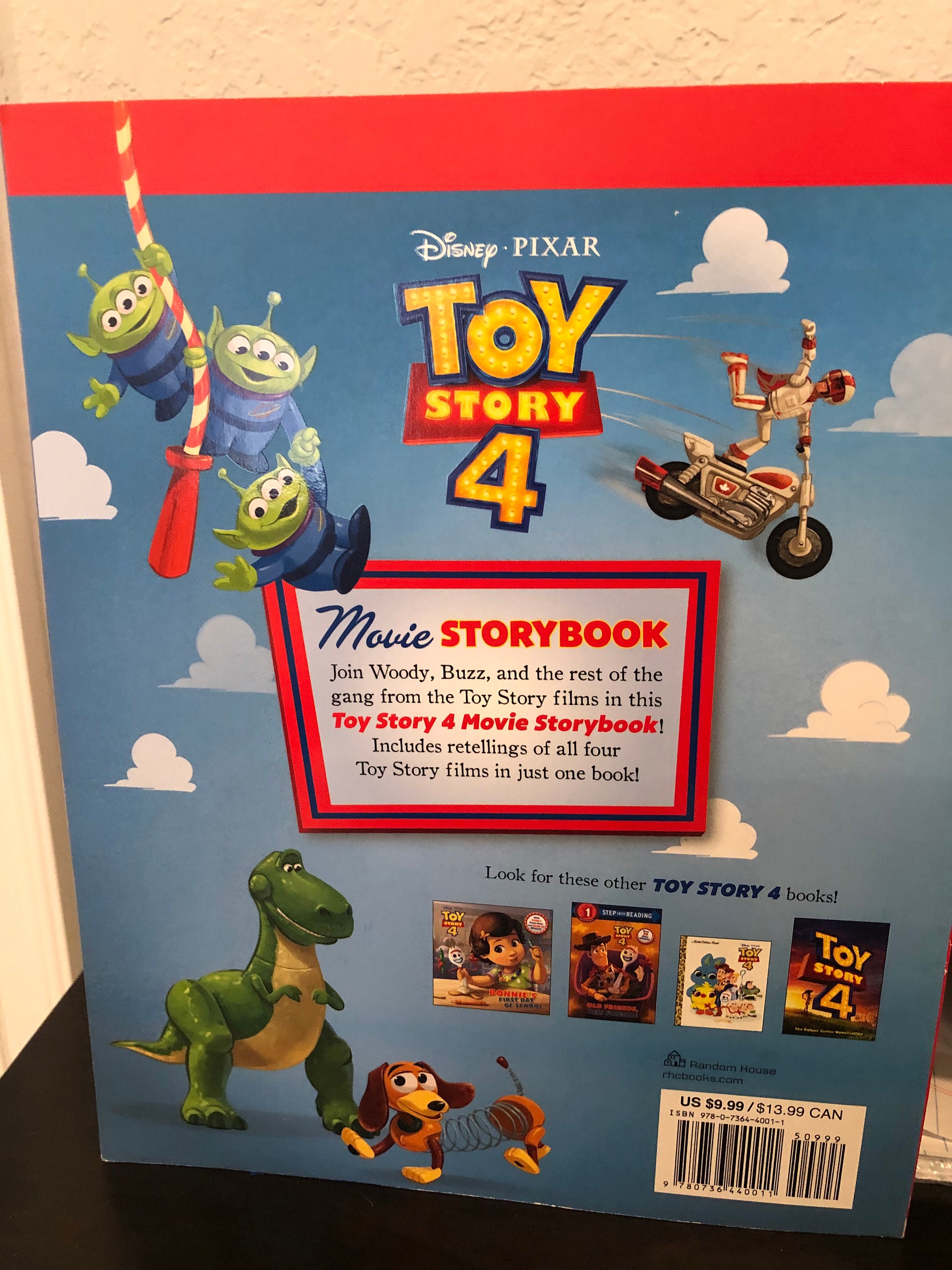 Bonnie's First Day of School: Disney Pixar: Toy Story 04, Movie Tie-In  Edition (Paperback)